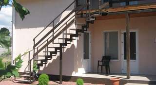Гостиница Guest House LAIM Судак-1